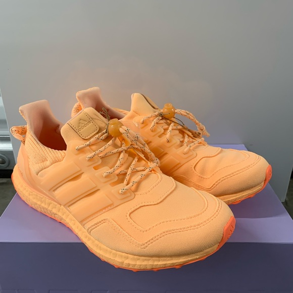 adidas x Ivy Park Rodeo UltraBOOST OG Acid Orange - Picture 9 of 11